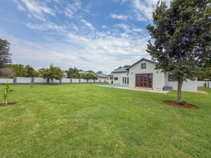 4 Bedroom Property for Sale in The Islands Estates North West